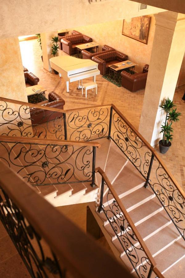 Hotel Caucasus