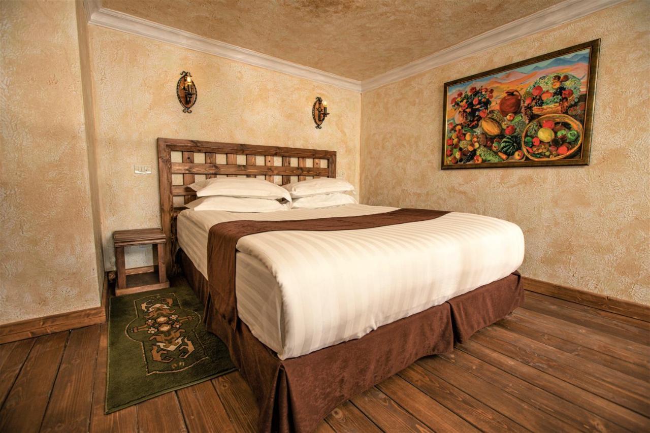 Caucasus Hotel