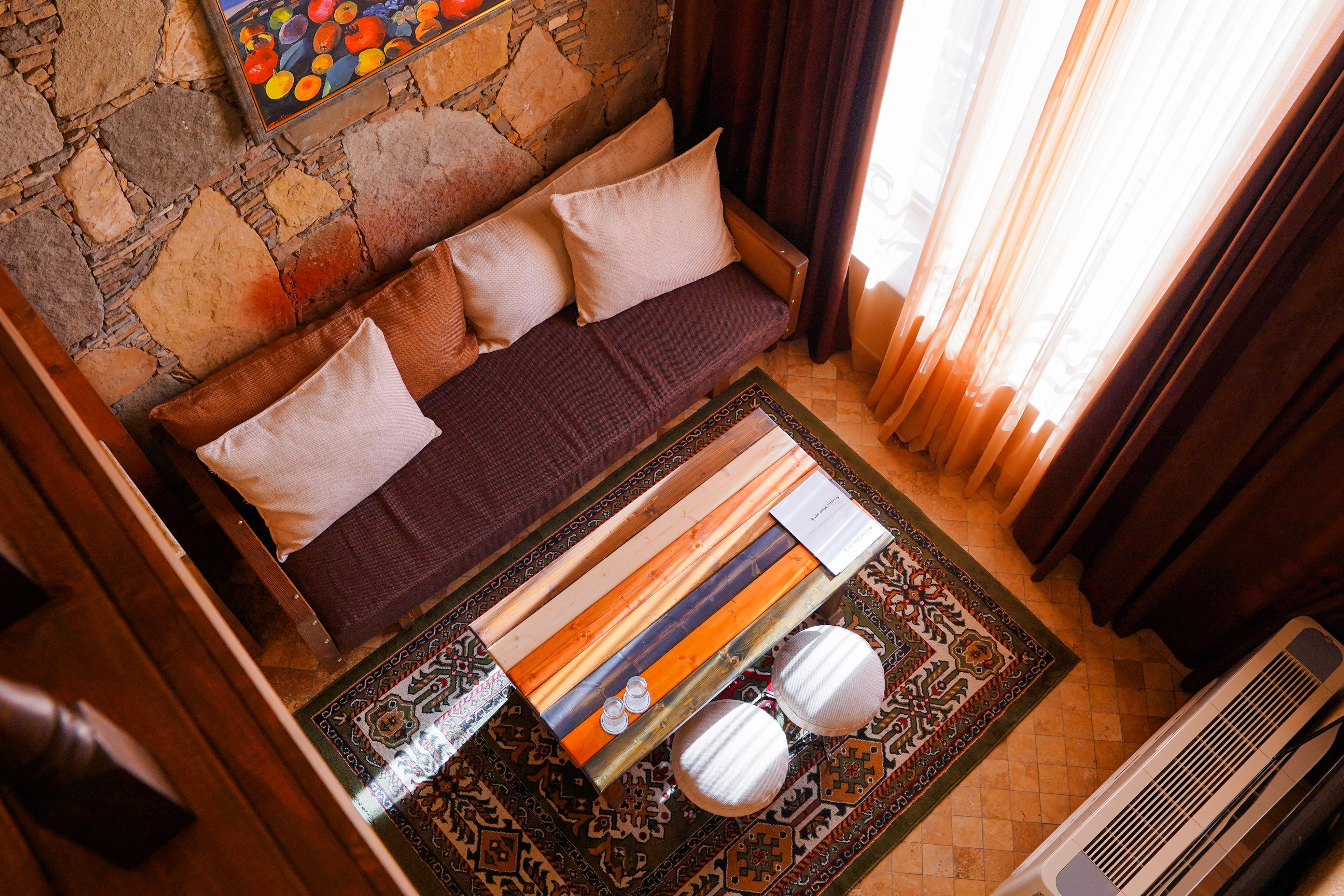 Hotel Caucasus 5*