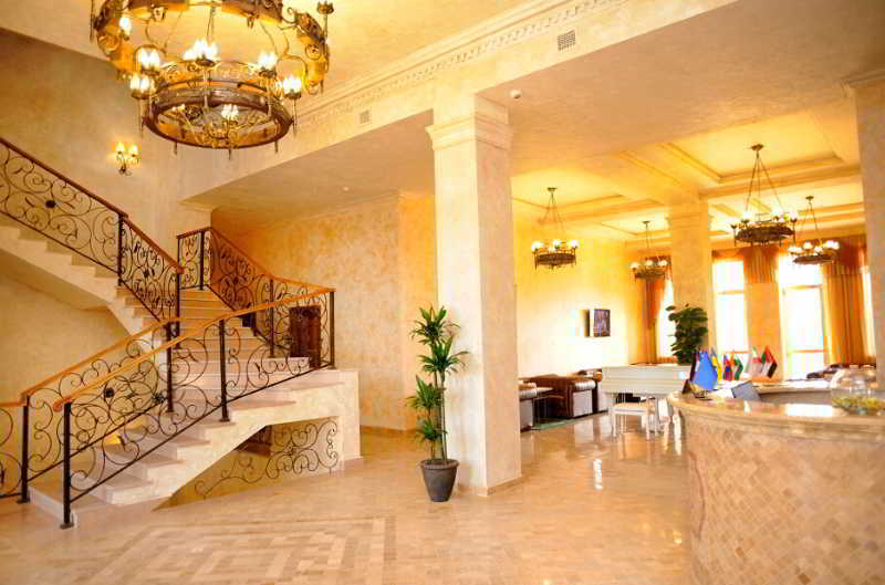 Hotel Caucasus 5*