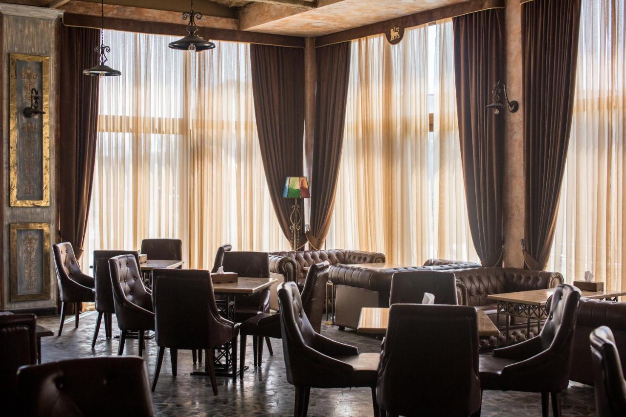 Hotel Caucasus 5*