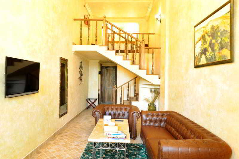 Hotel Caucasus 5*